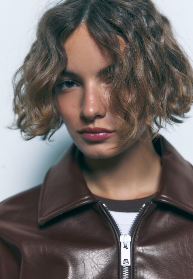 Oversize-jakke i skinnimitasjon