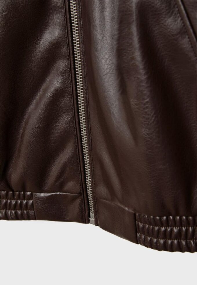 Oversize-jakke i skinnimitasjon