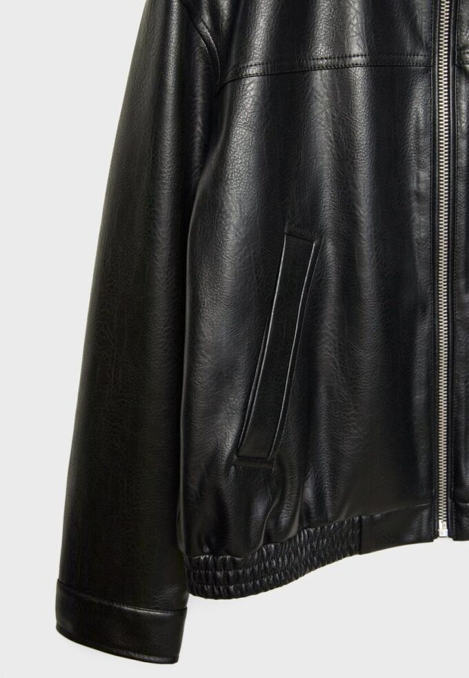 Oversize-jakke i skinnimitasjon