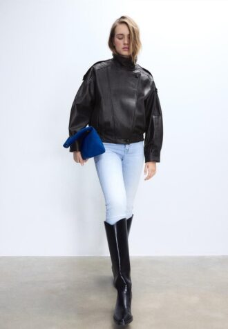 Oversize-jakke med klaff i 100 % skinn