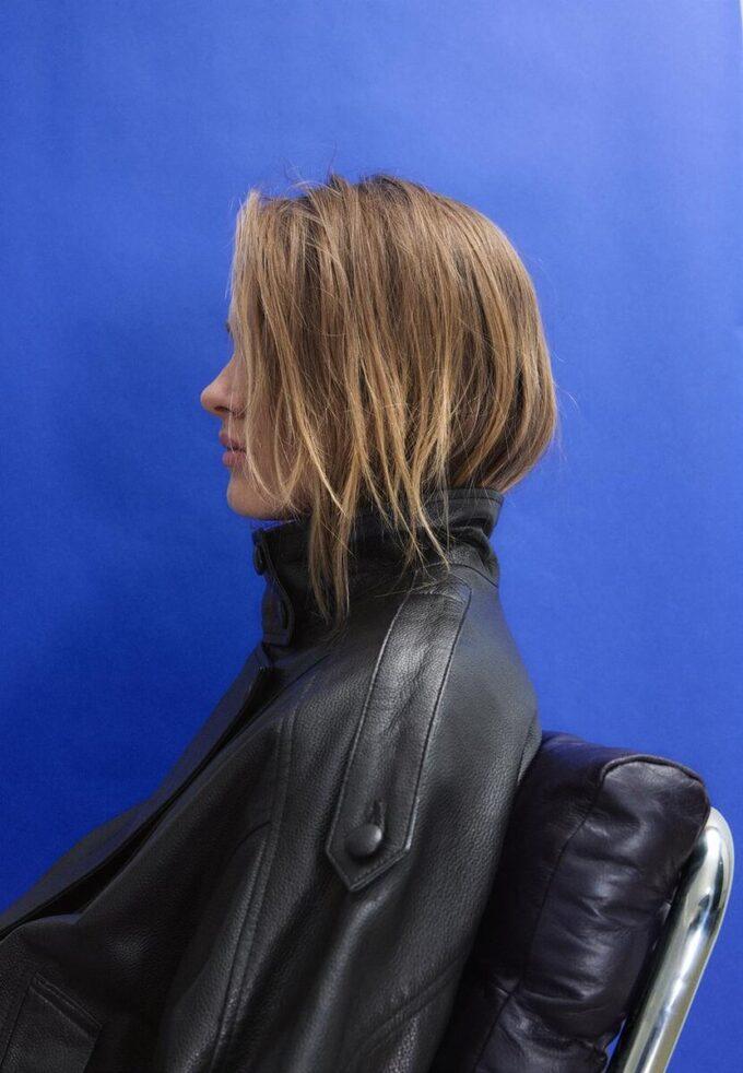 Oversize-jakke med klaff i 100 % skinn