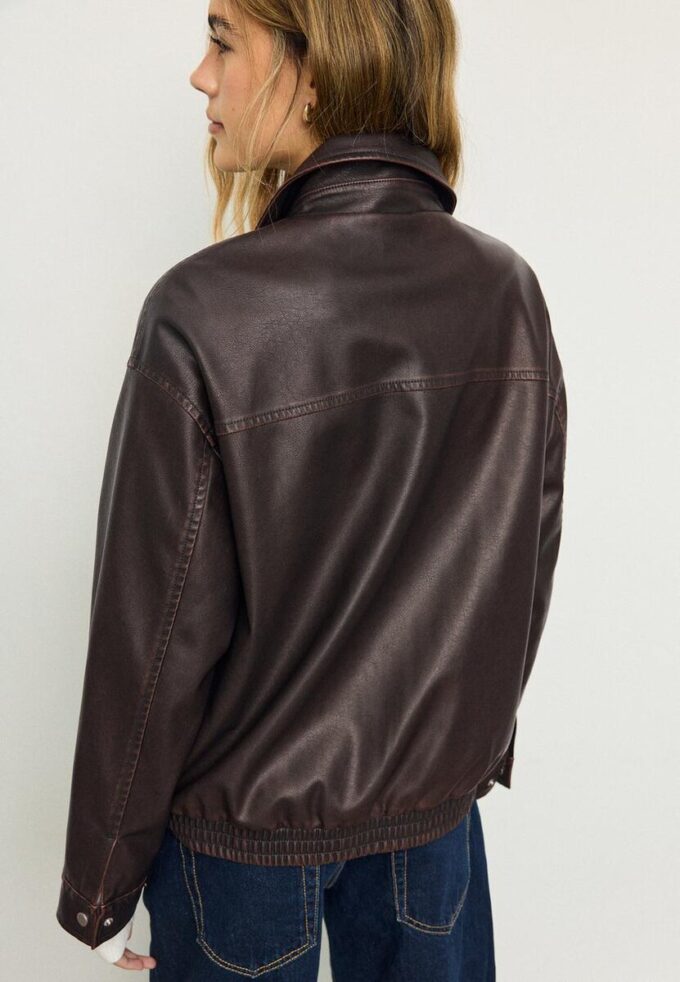 Oversize-jakke med vasket skinn-effekt