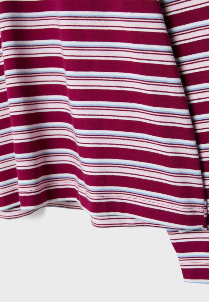 Oversize langermet stripete T-skjorte