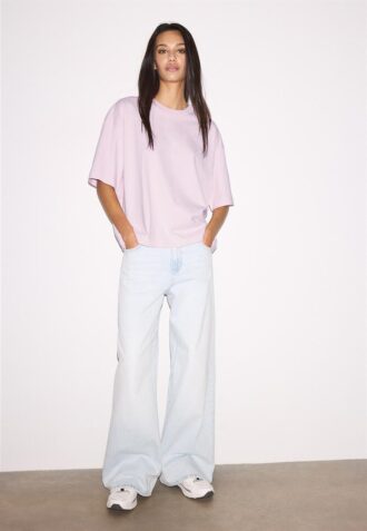 Oversize T-skjorte med korte ermer