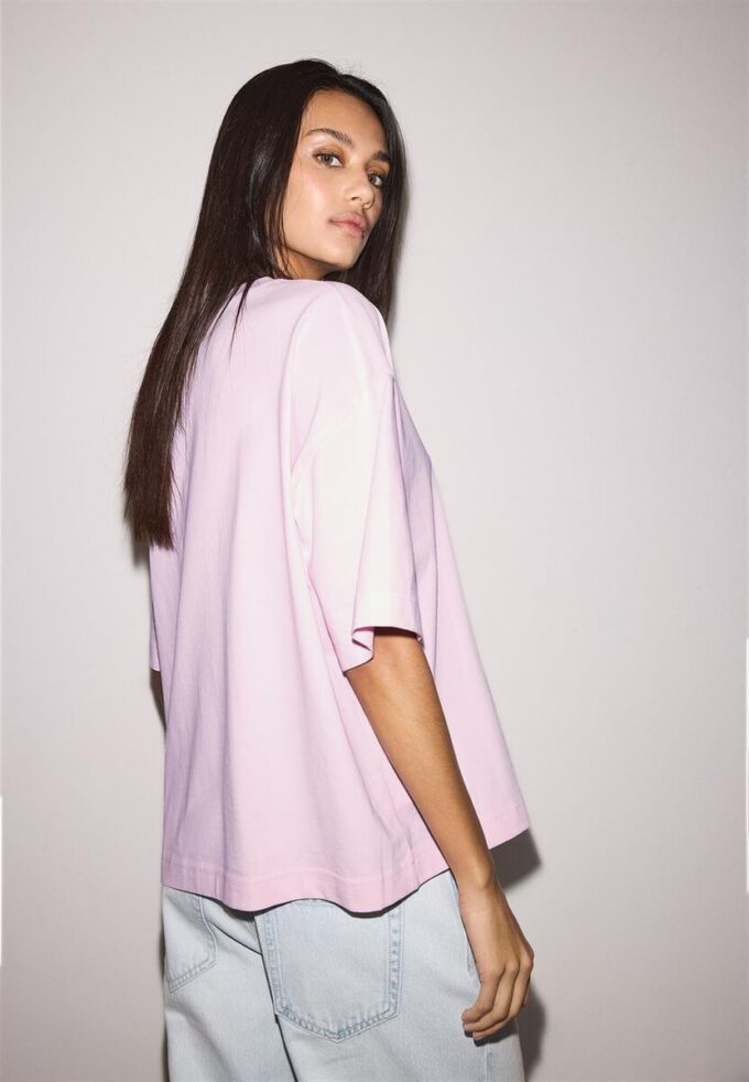 Oversize T-skjorte med korte ermer