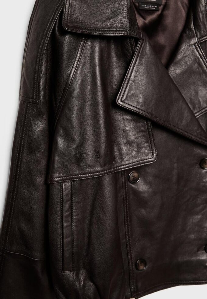 Oversize trenchcoat i 100 % skinn