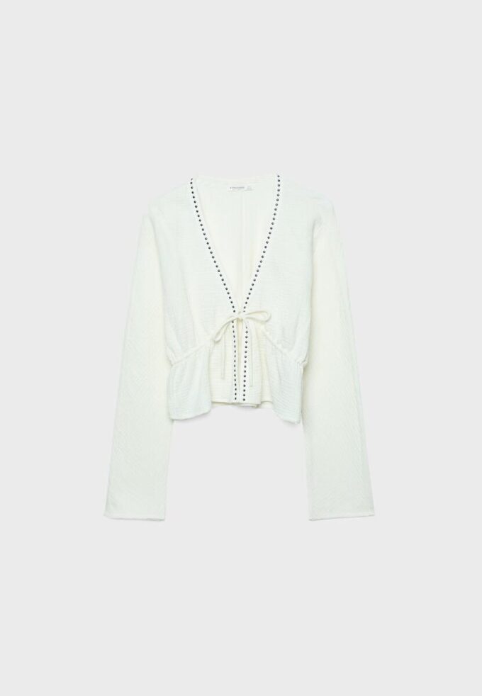 Åpen skjorte med nitter