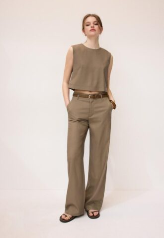 Racerback-topper med lin-effekt