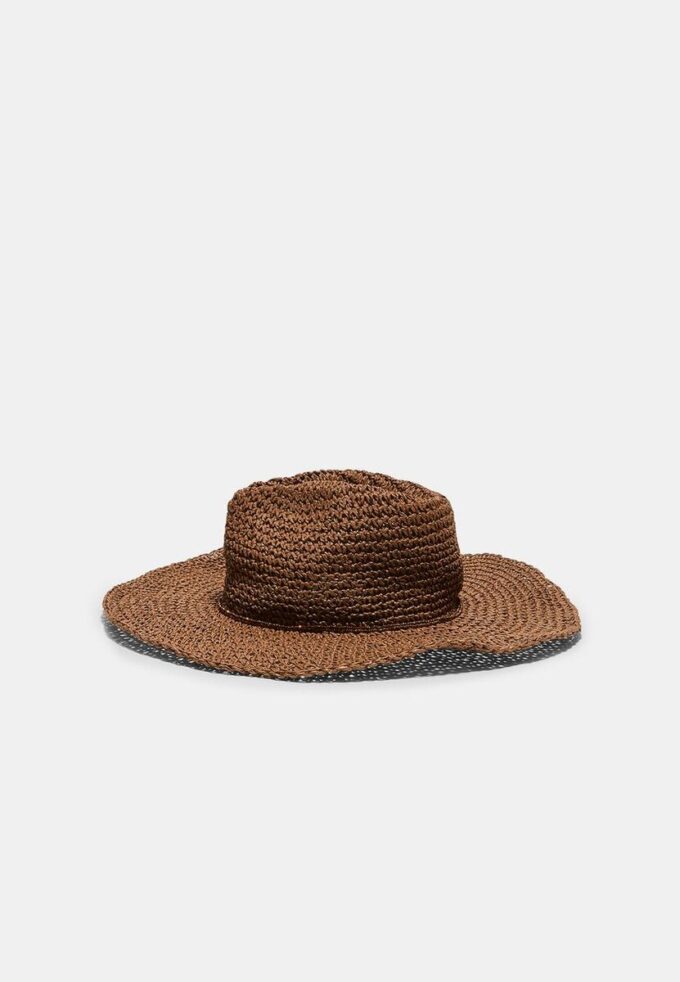 Raffia-hatt