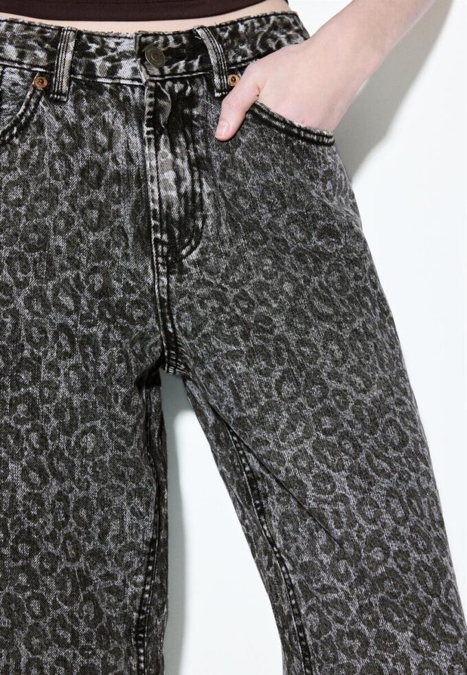 Rett jeans med Wide Leg og leopardmønster