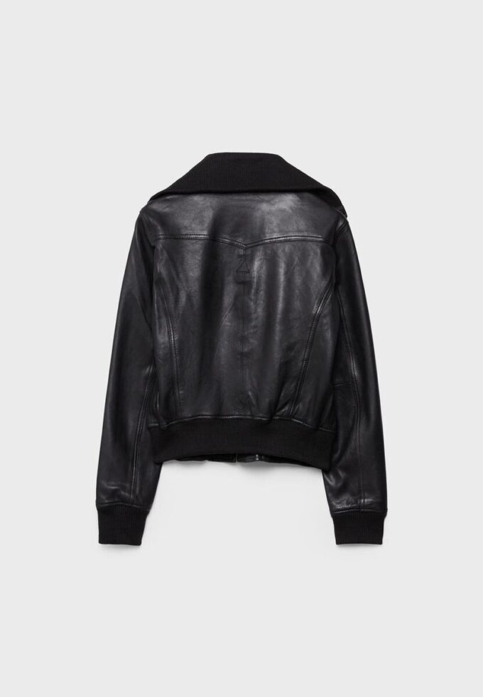 Ribbet kombinasjonsjakke i skinn