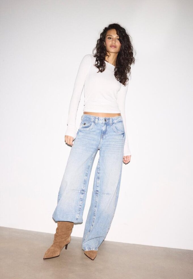 Ribbet langermet T-skjorte