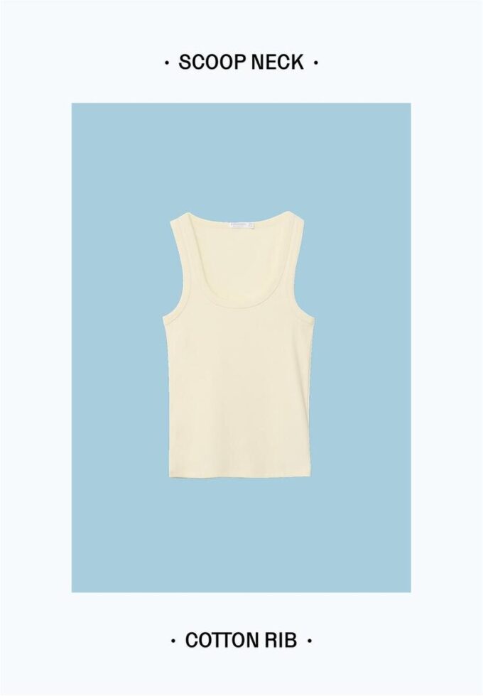 Ribbet T-skjorte med racerrygg