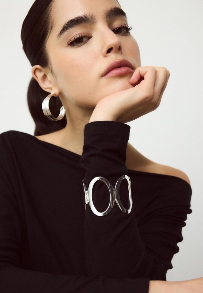 Rigid Circular armbånd