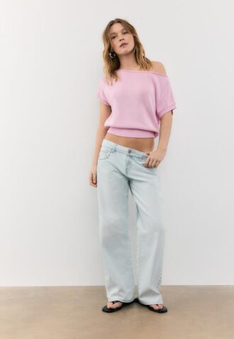 Rustikk strikket topp med båthals