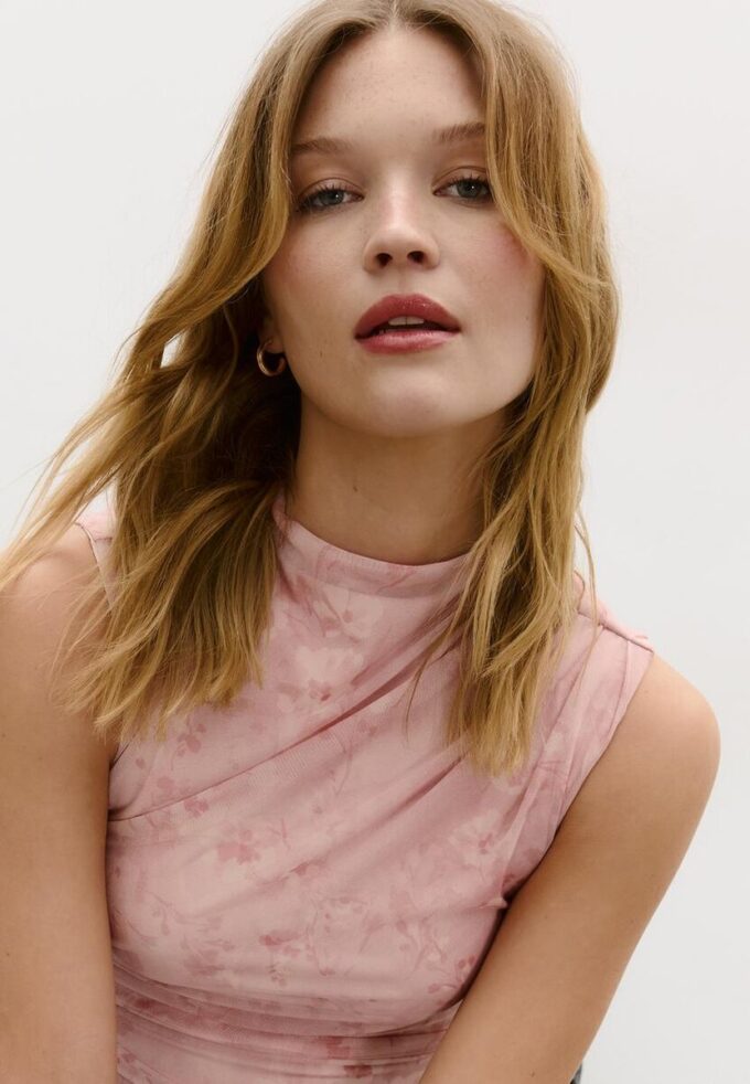 Rynket T-skjorte i tyll