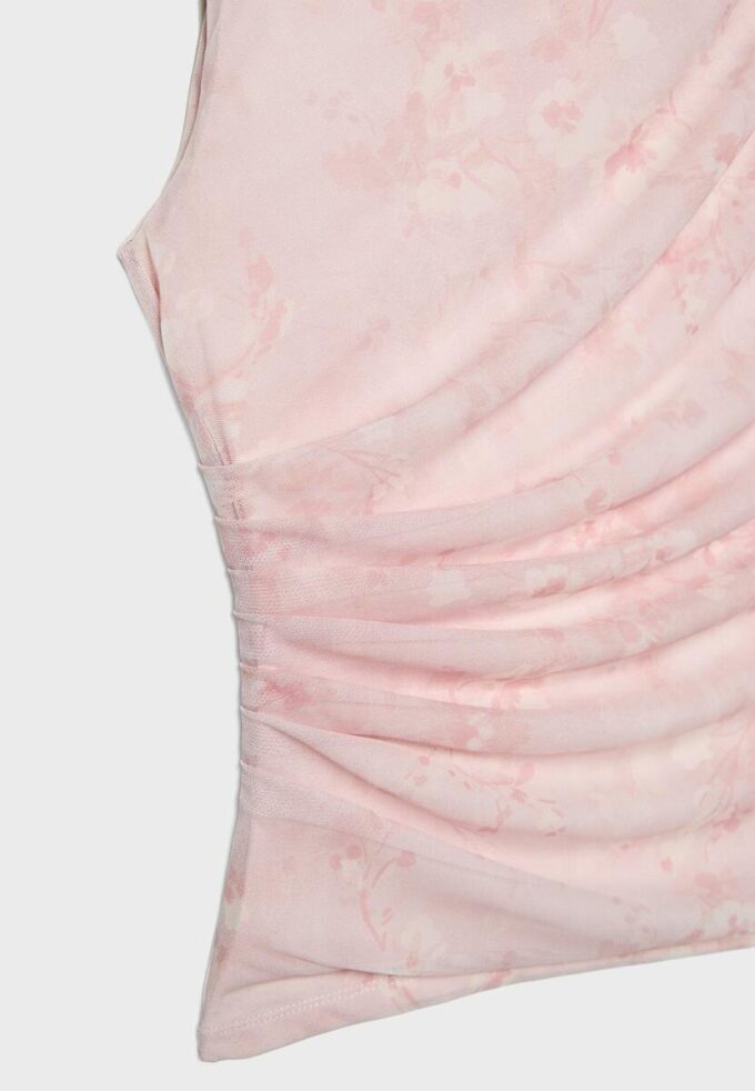 Rynket T-skjorte i tyll