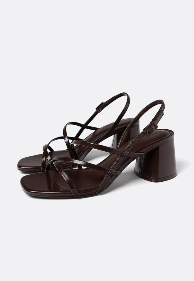 Sandaler med blokkheler