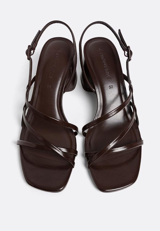 Sandaler med blokkheler