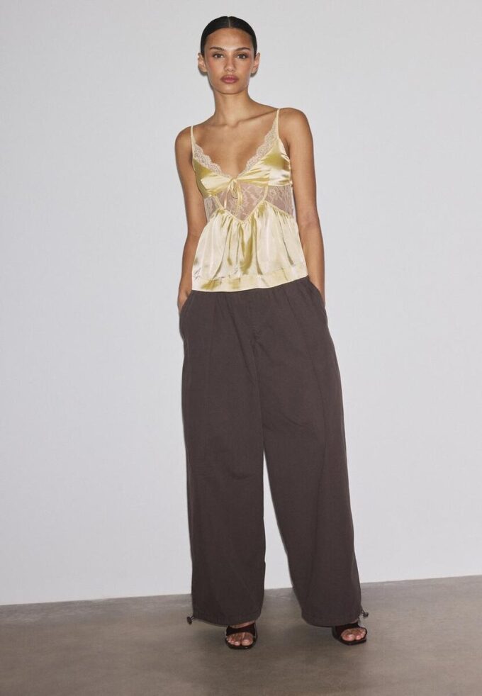 Sateng-topper med stropper