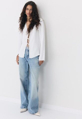 Satengskjorte med bånd