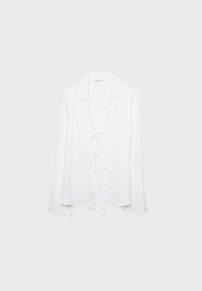 Satengskjorte med bånd