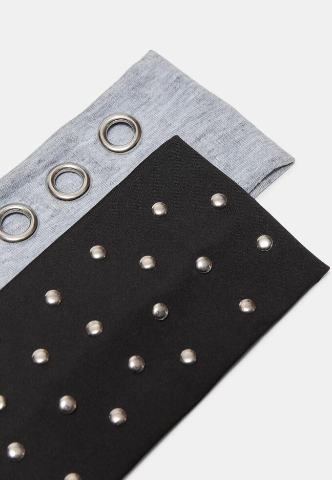 Sett med 2 pelshårbånd med nitter