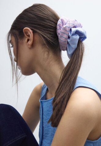 Sett med 2 stripete hårstrikker