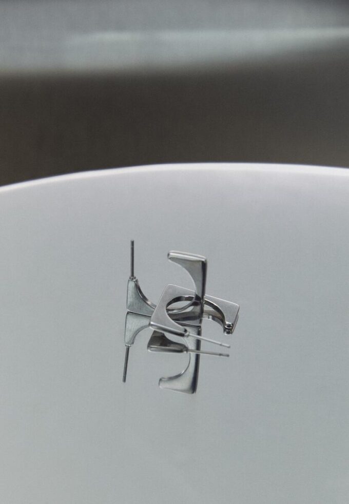 Sett med 2 vanntette øreringer