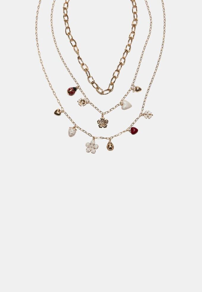 Sett med 3 halskjeder med flere anheng