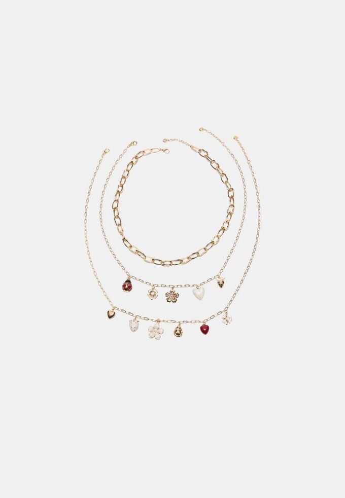 Sett med 3 halskjeder med flere anheng