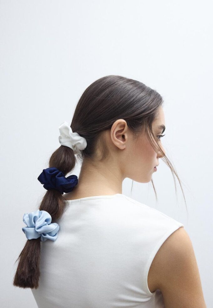 Sett med 3 hårstrikker