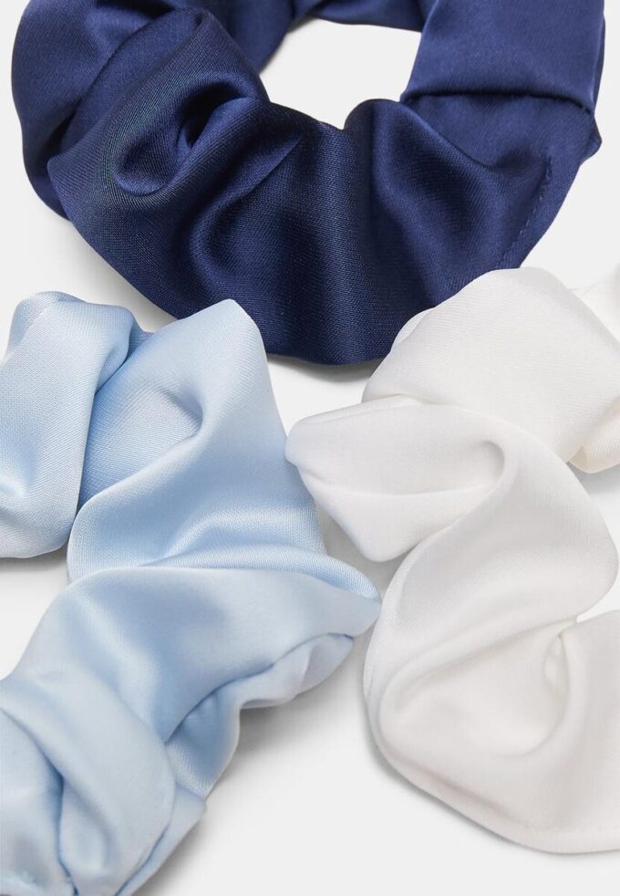 Sett med 3 hårstrikker