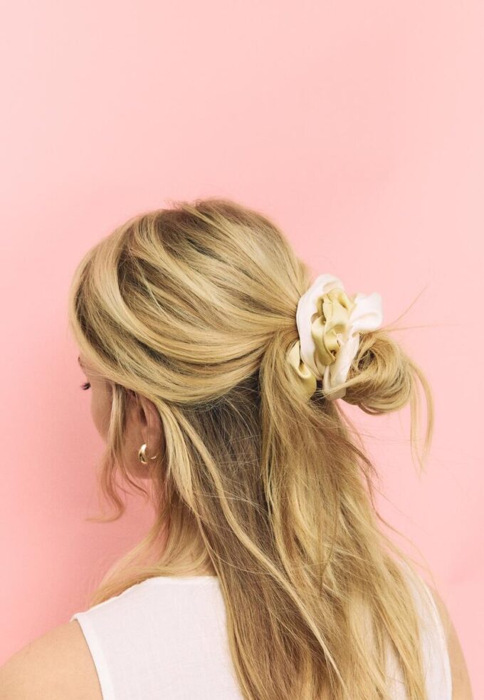 Sett med 3 hårstrikker