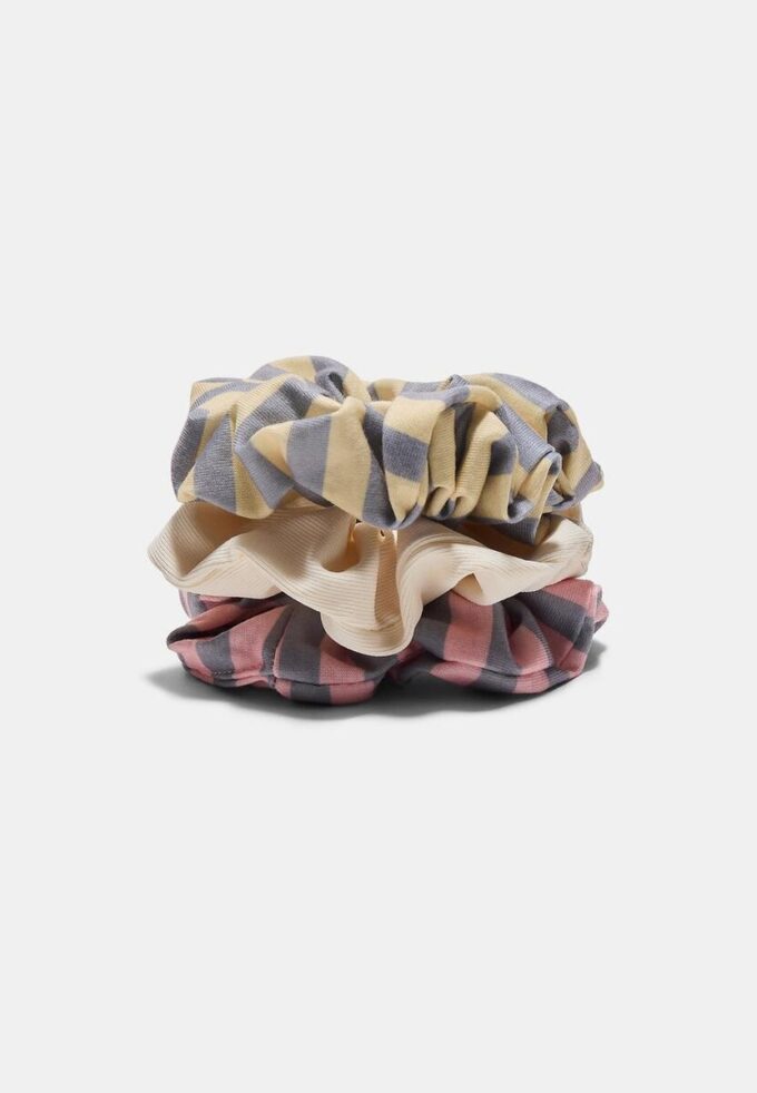 Sett med 3 hårstrikker