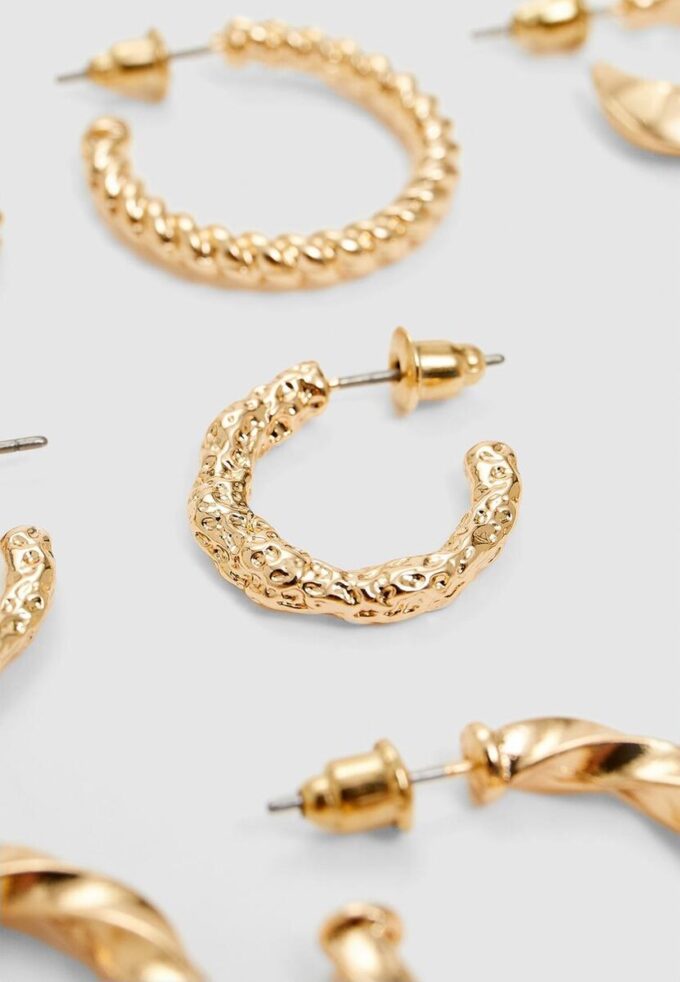 Sett med 6 par enkle øreringer