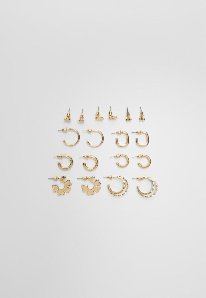 Sett med 9 blomsterøreringer