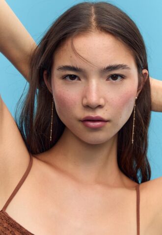 Sett med 9 hjerte- og hoop-øreringer