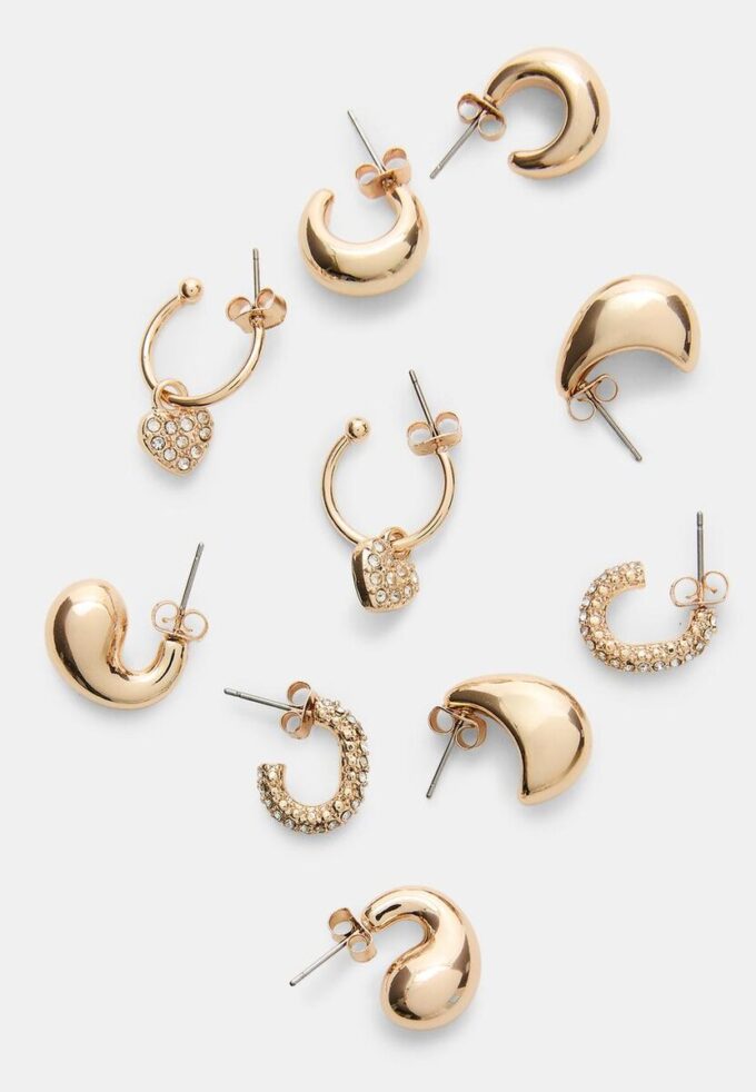 Sett med 9 hjerte- og hoop-øreringer