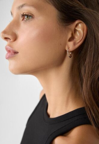 Sett med 9 par mini-dråpeøreringer