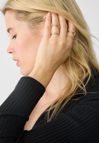 Sett med 9 sommerfugl- og rhinestone-ringer