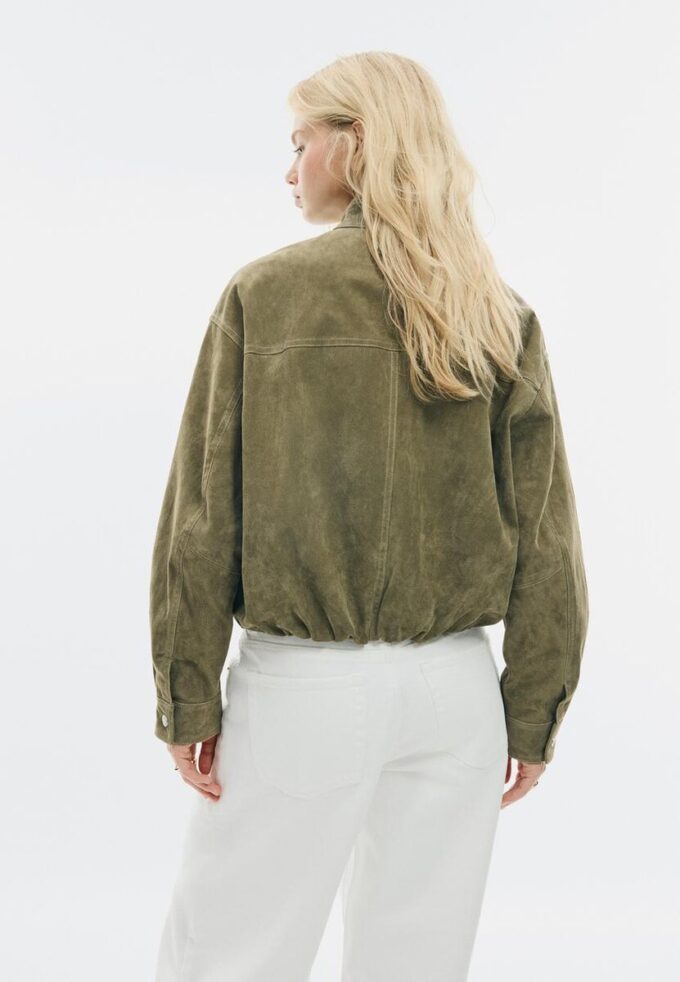 Skinnjakke med lommer