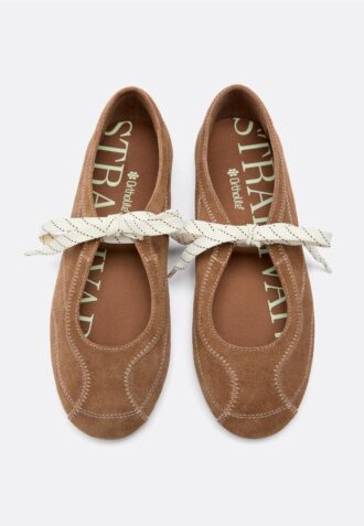 Skinnsneakers med sløyfe