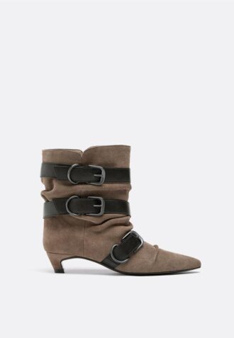 Skinnstøvletter med lav hæl og belter