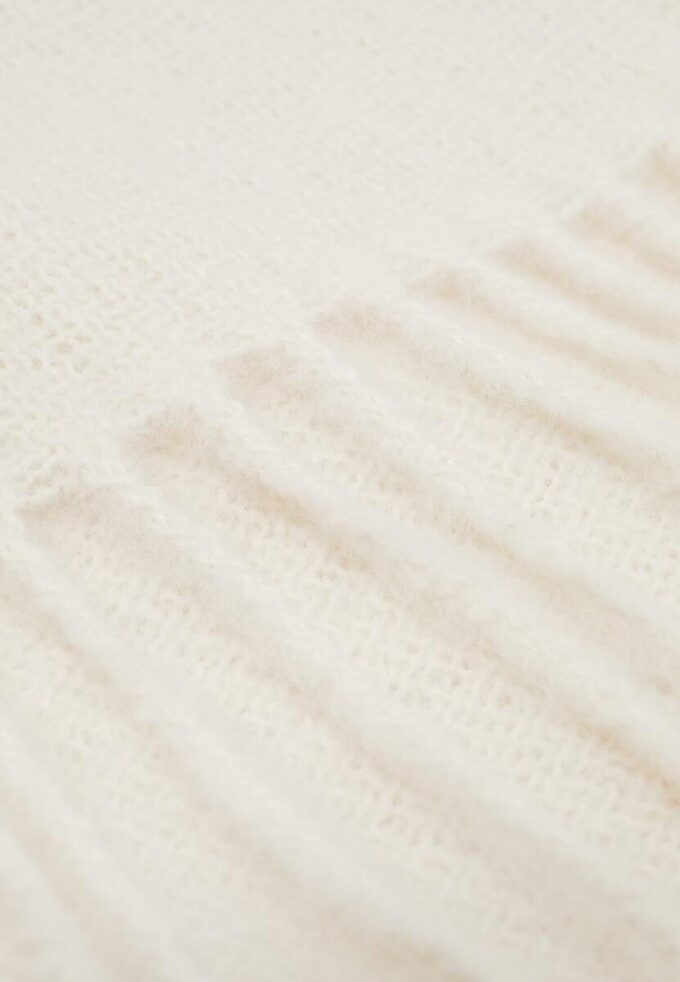 Skjerf i børstet tråd