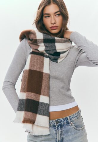 Skjerf med rutemønster