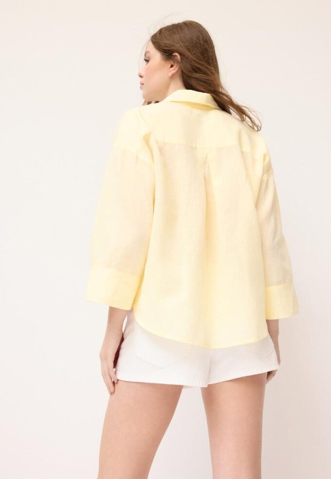 Skjorte med kimonoermer i lin-look