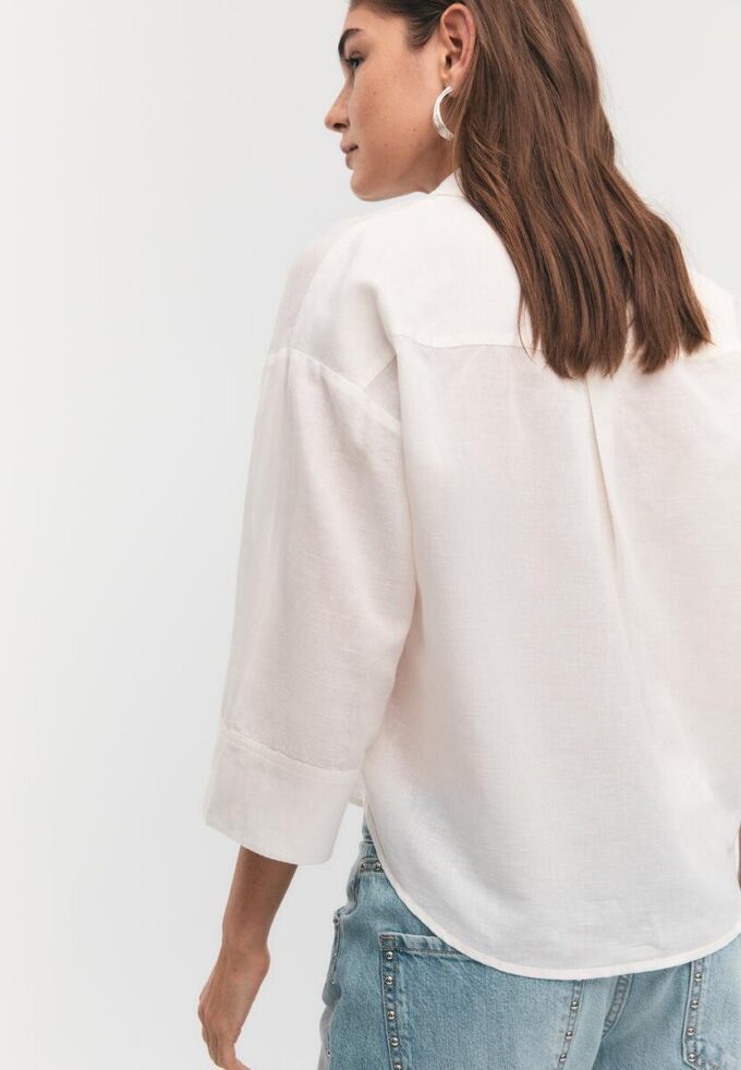 Skjorte med kimonoermer i lin-look