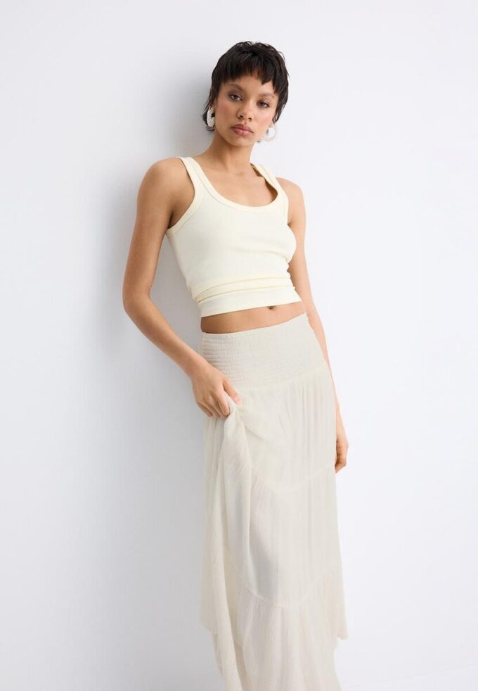 Skjørt med paneler og metalltråd