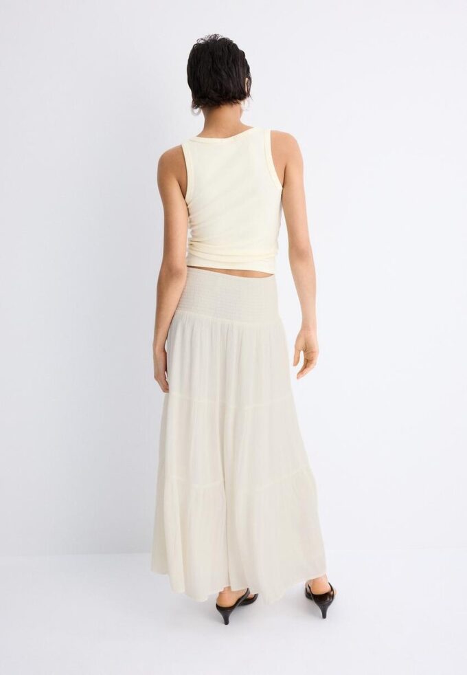 Skjørt med paneler og metalltråd